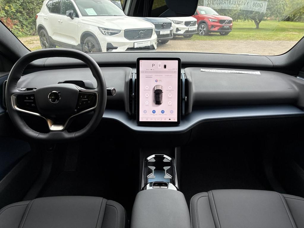 Volvo EX30