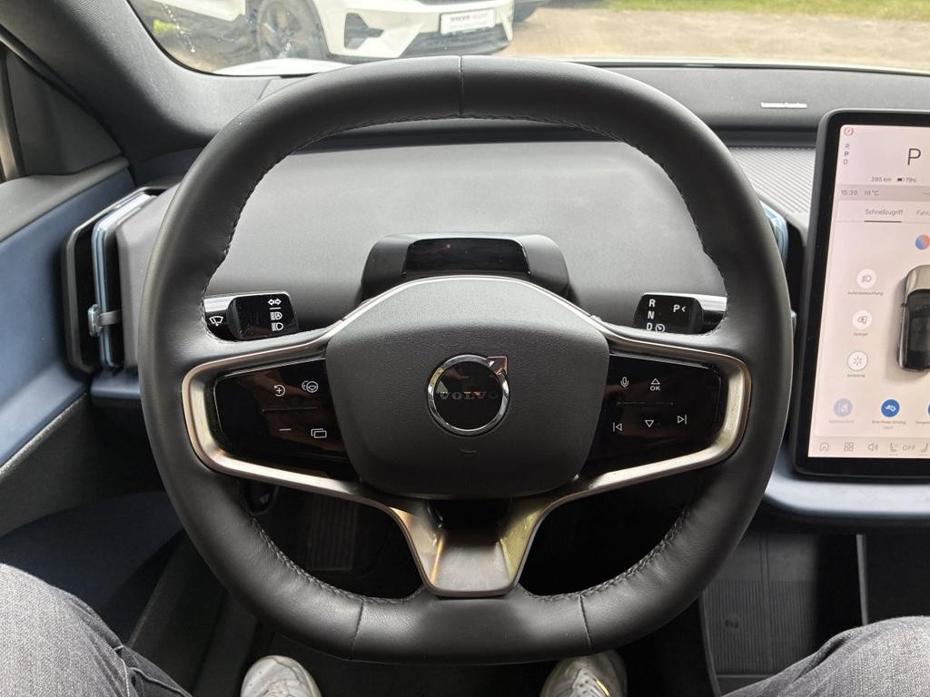 Volvo EX30