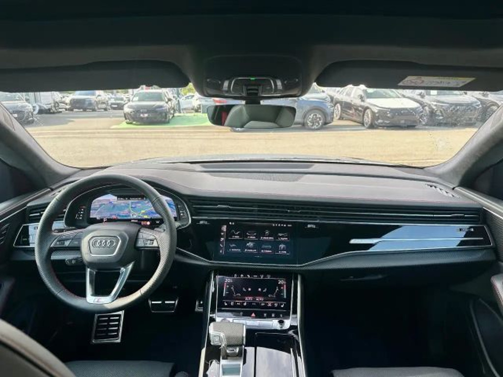 Audi SQ8