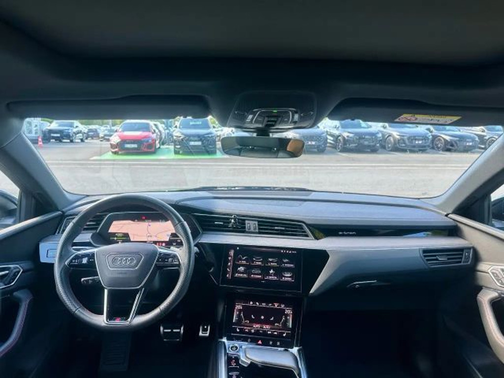 Audi Q8 e-tron