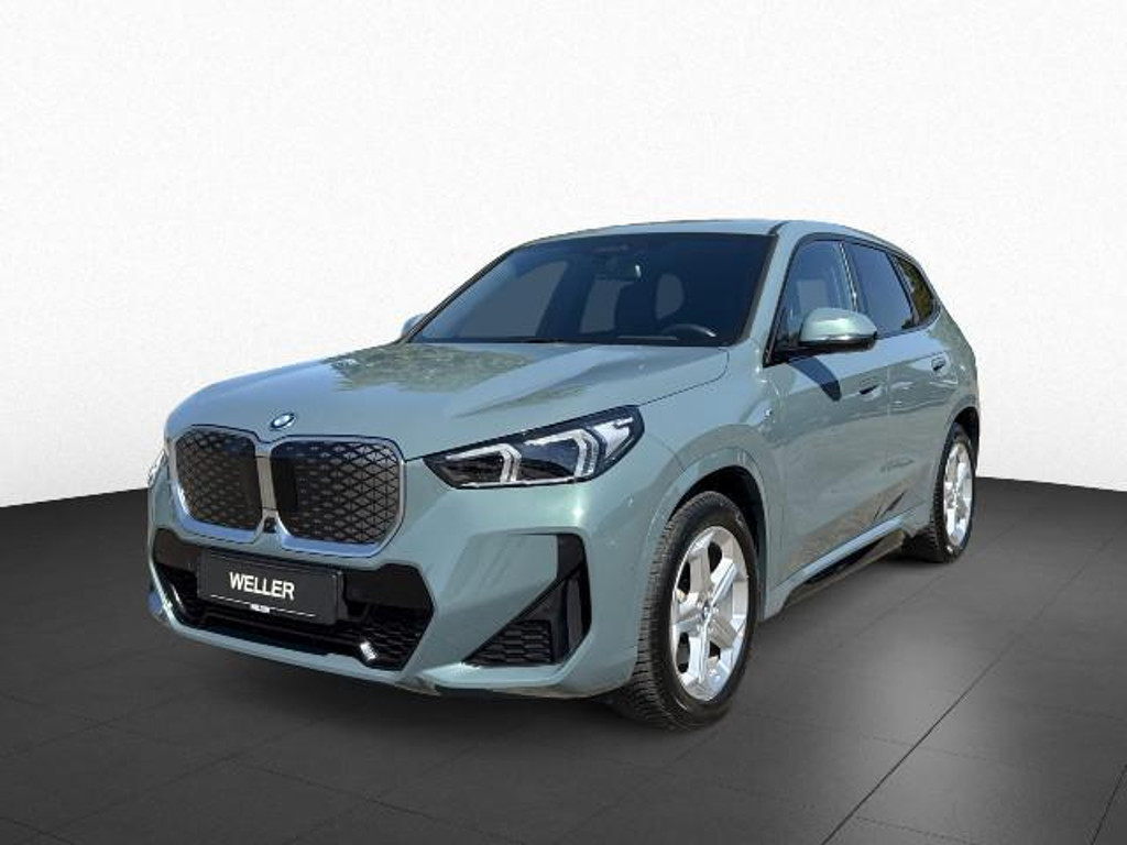 BMW iX1 xDrive30