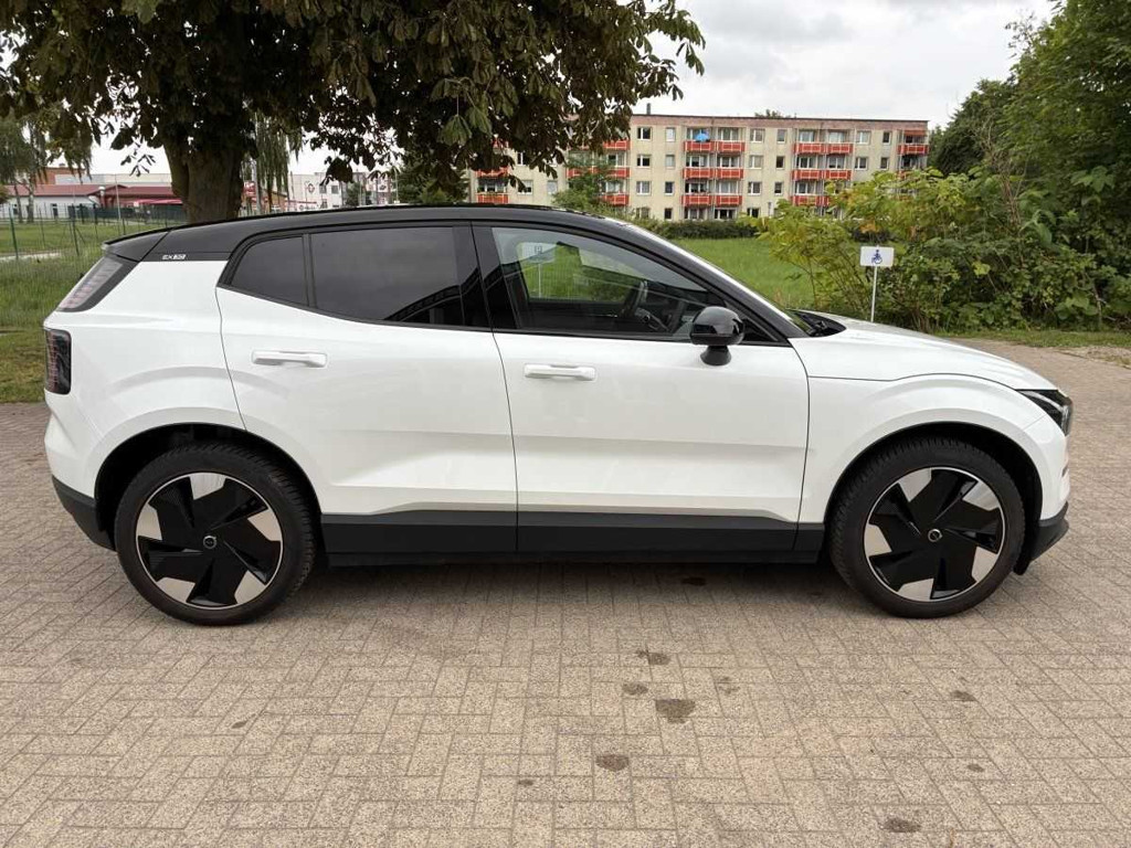 Volvo EX30