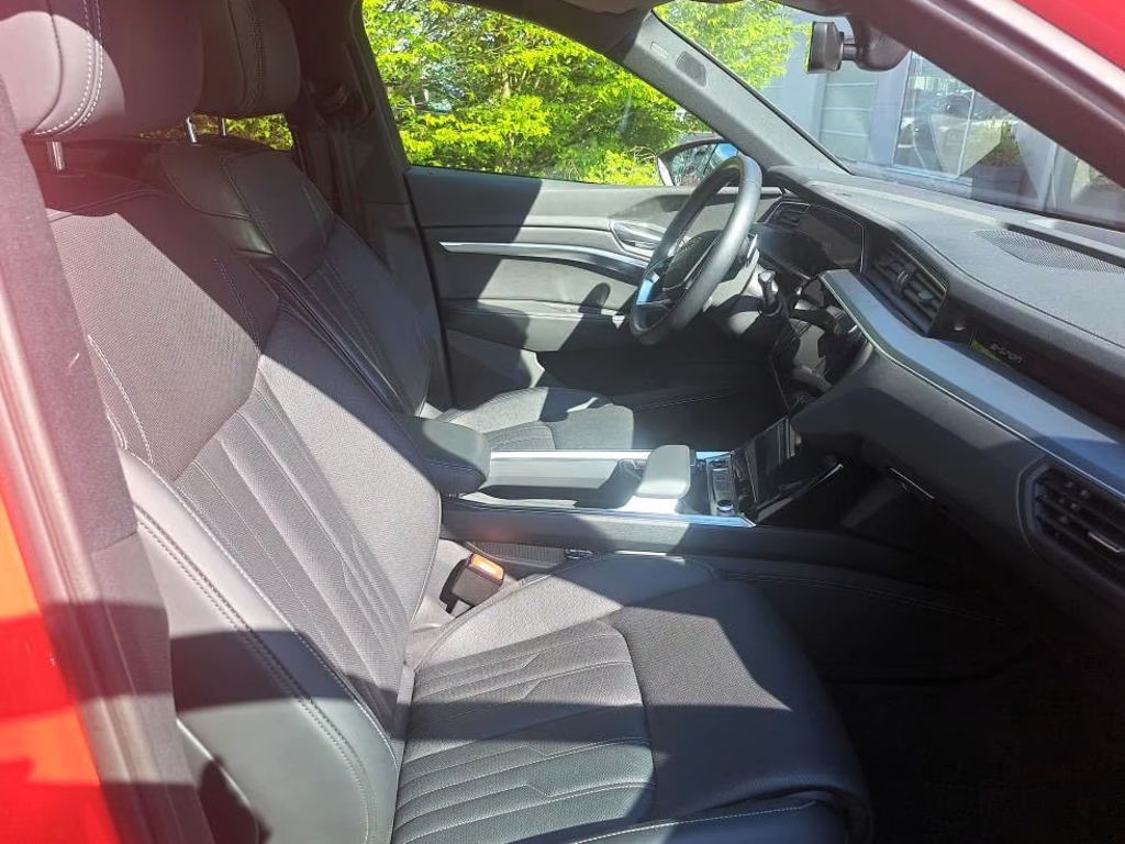 Audi Q8 e-tron