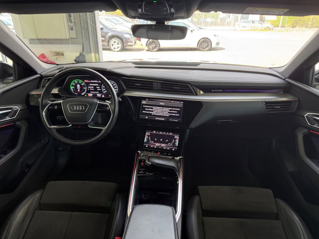 Audi e-tron
