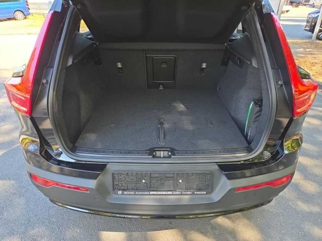 Volvo EX40