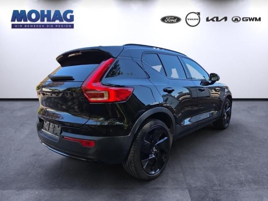 Volvo EX40