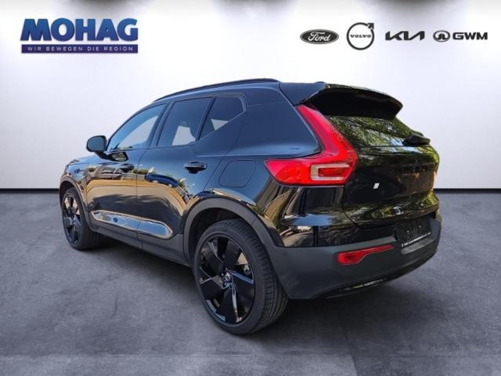 Volvo EX40