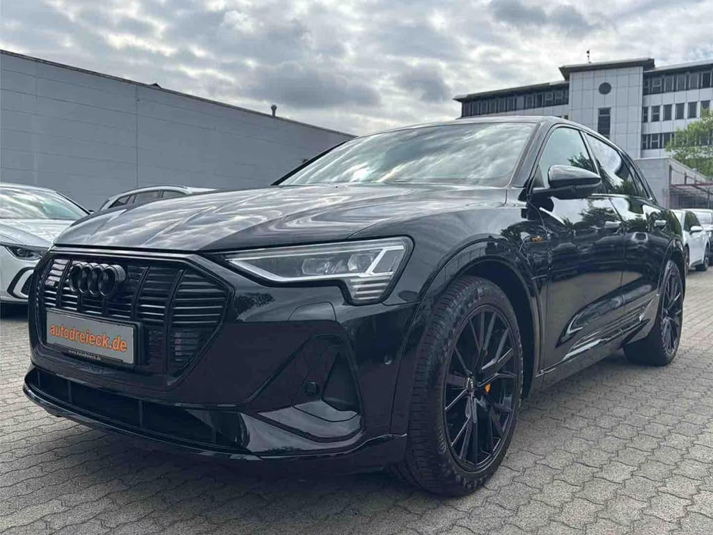 Audi e-tron Black Edition S-Line 55