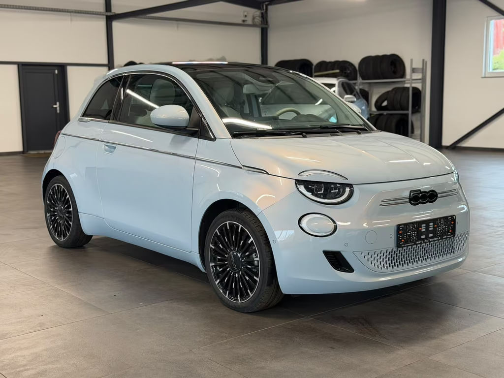 Fiat 500e La Prima by Bocelli
