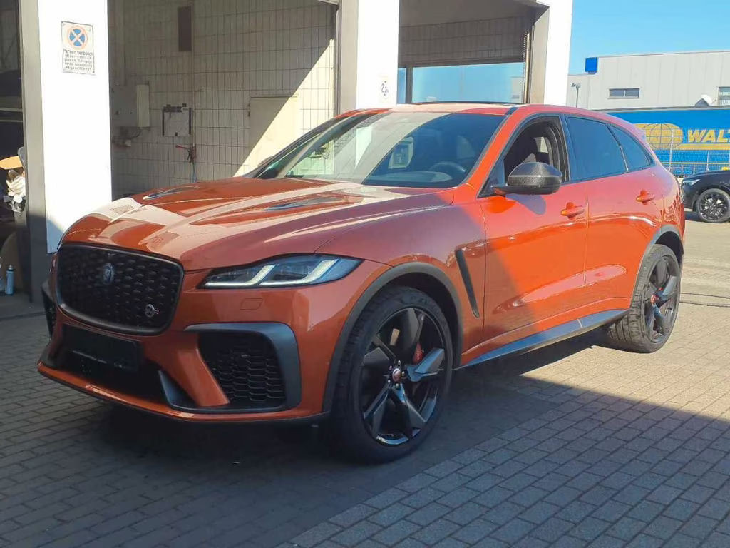 Jaguar F-Pace SVR AWD