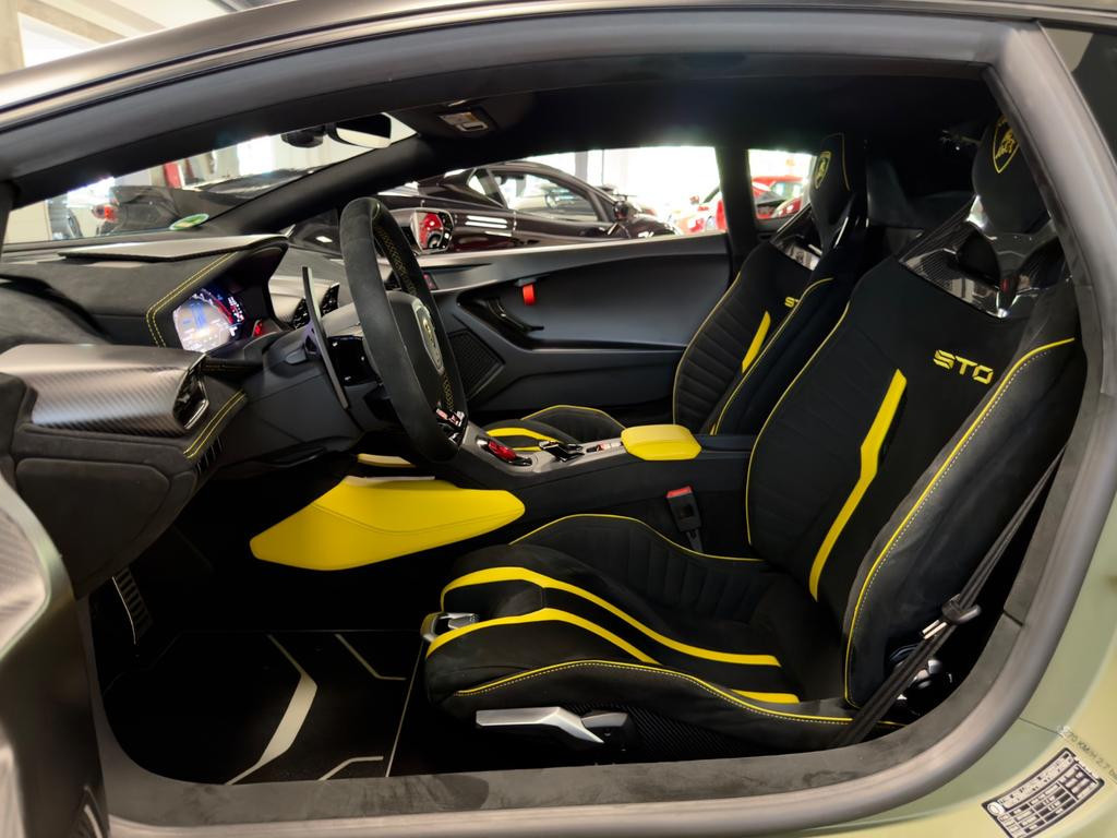 Lamborghini Huracan
