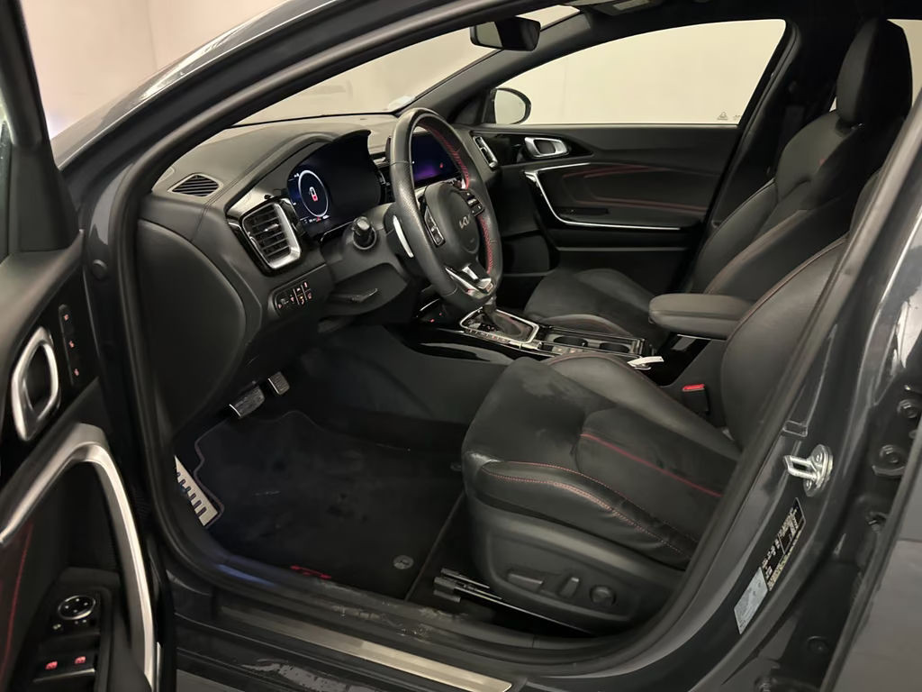 Kia ProCeed