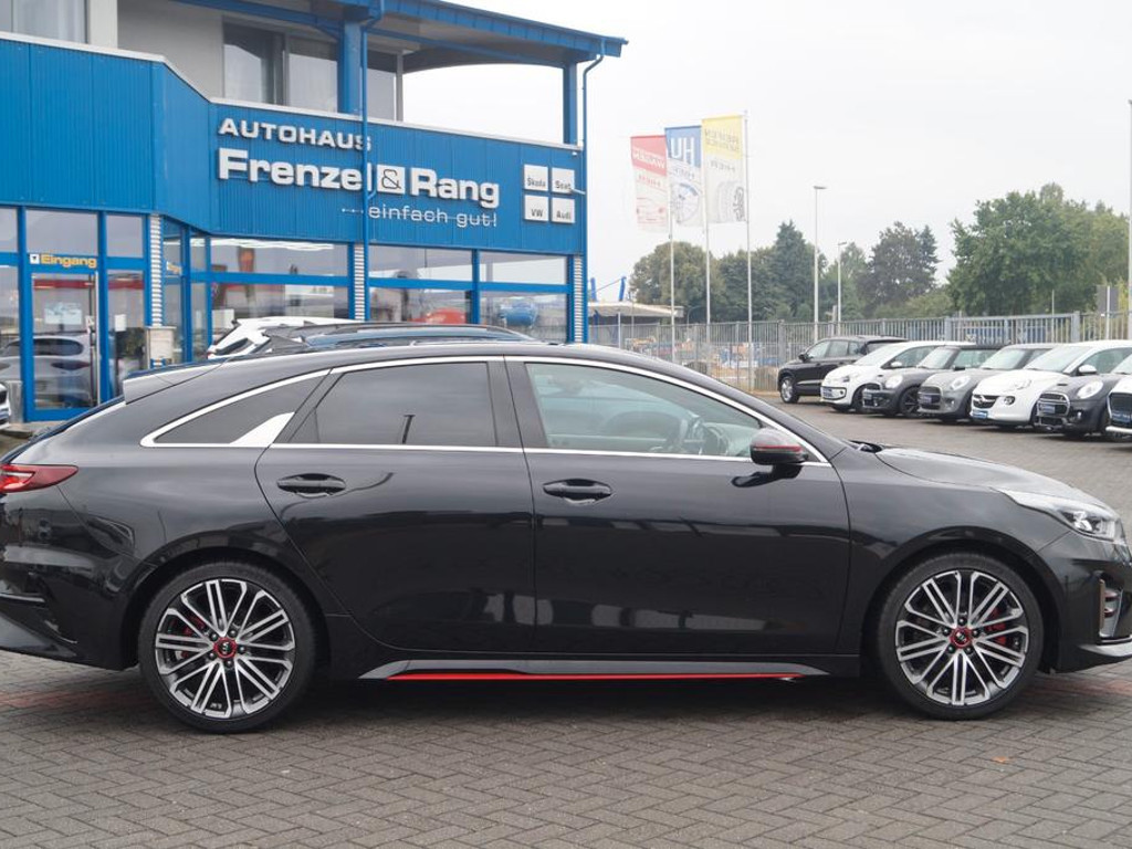 Kia ProCeed
