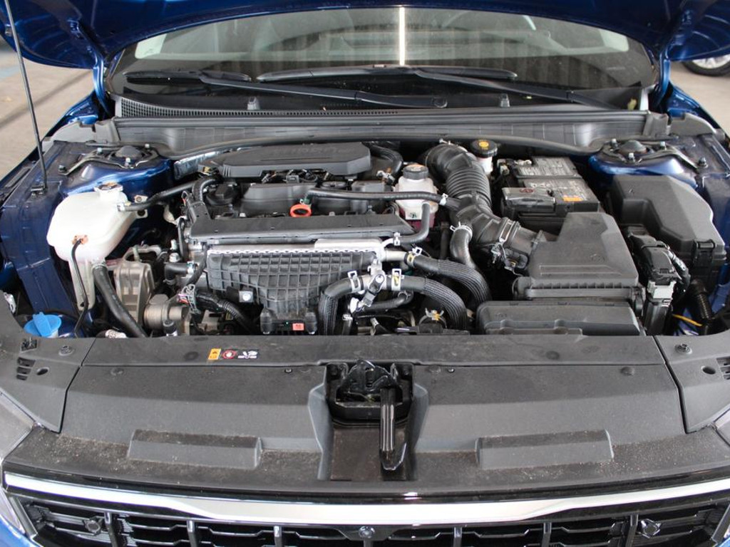 Kia K4
