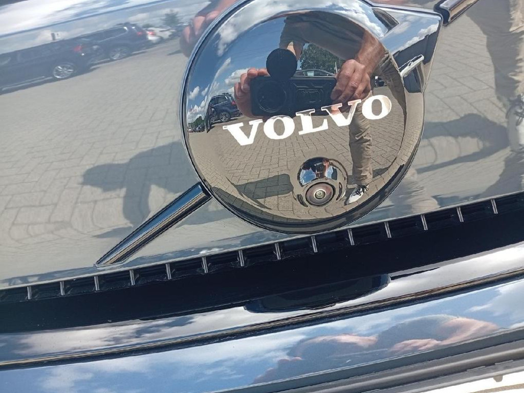 Volvo EX40