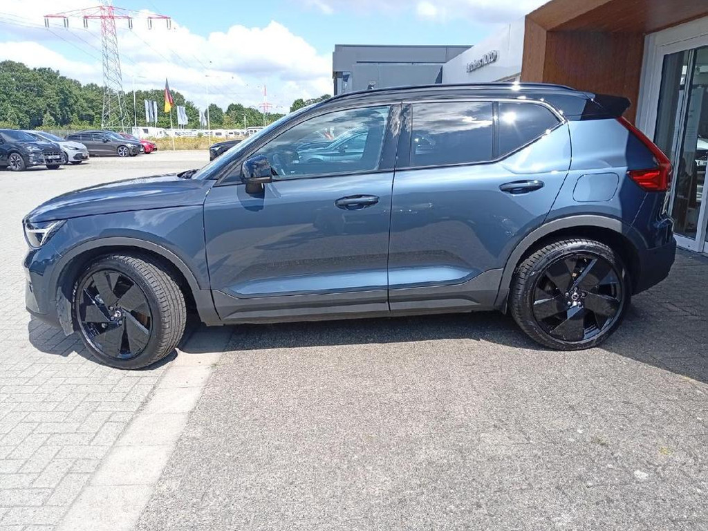 Volvo EX40
