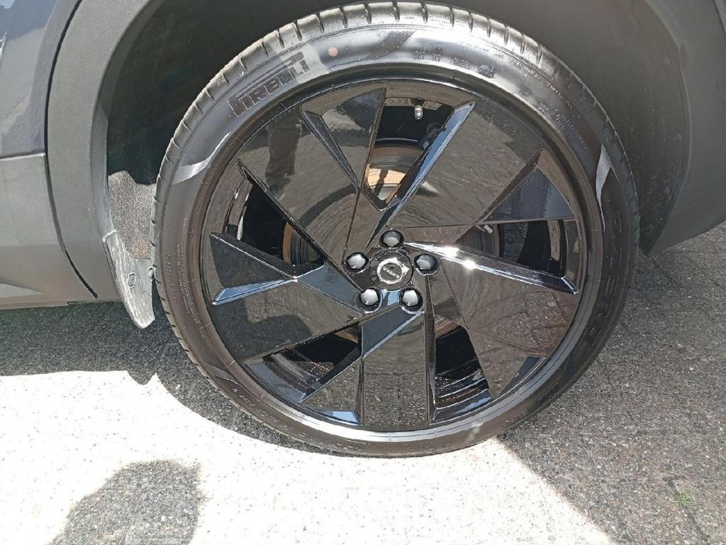 Volvo EX40