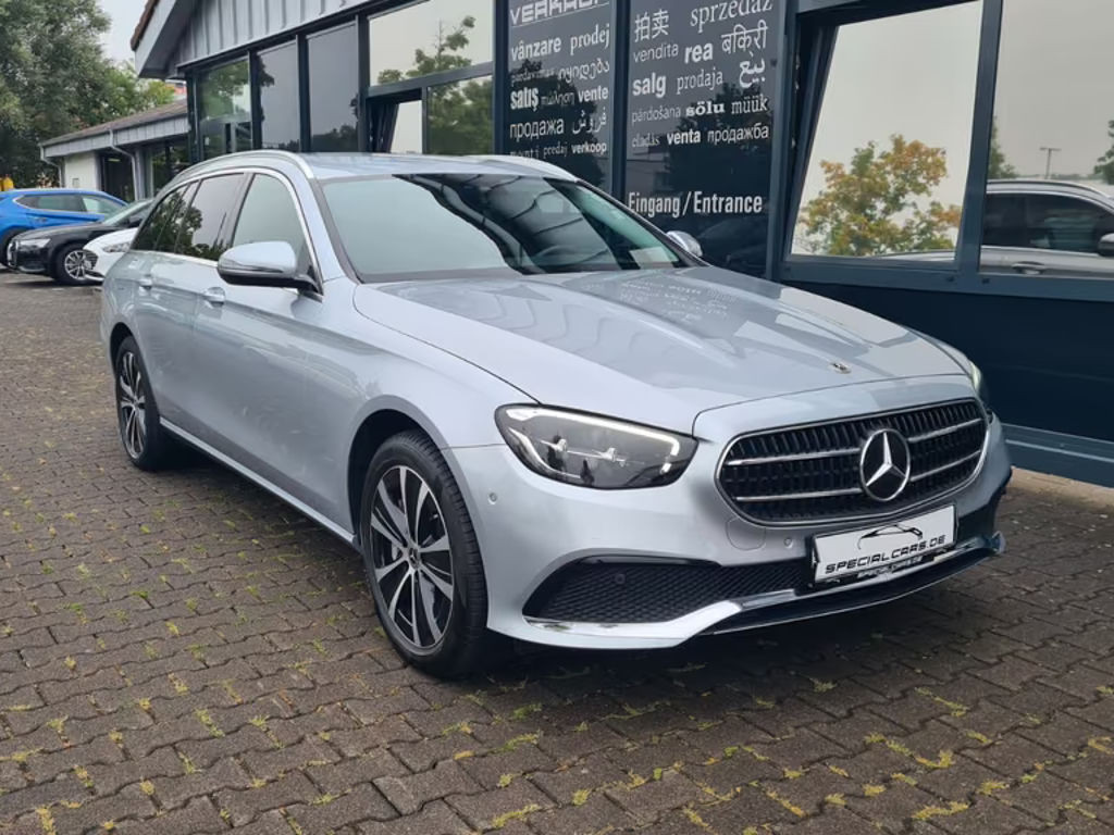 Mercedes-Benz E-Klasse E 300 4MATIC AVANTGARDE E 300 de