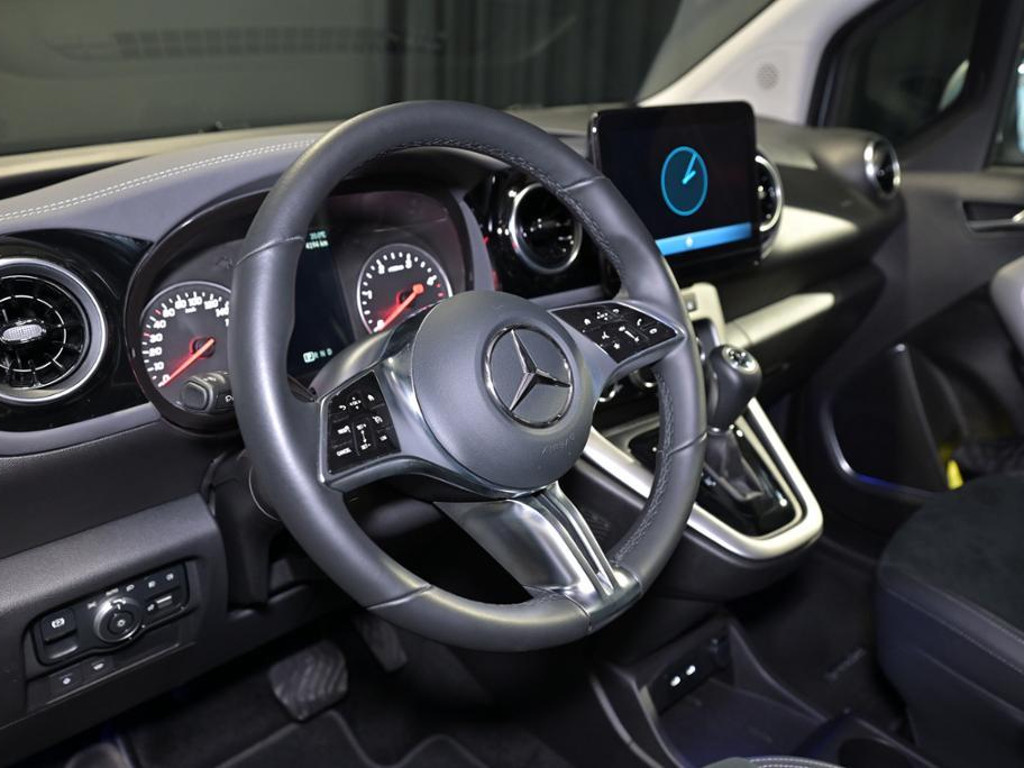 Mercedes-Benz T 180