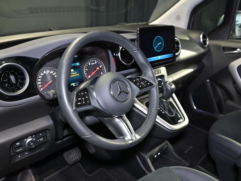 Mercedes-Benz T 180