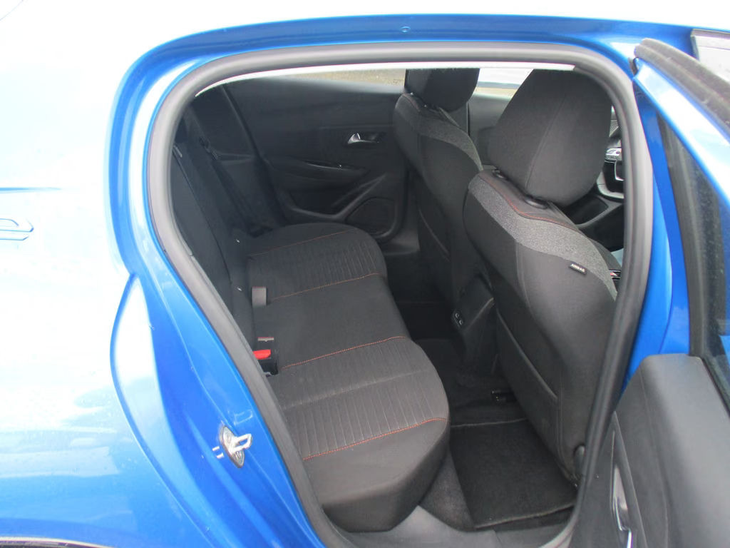 Peugeot e-208