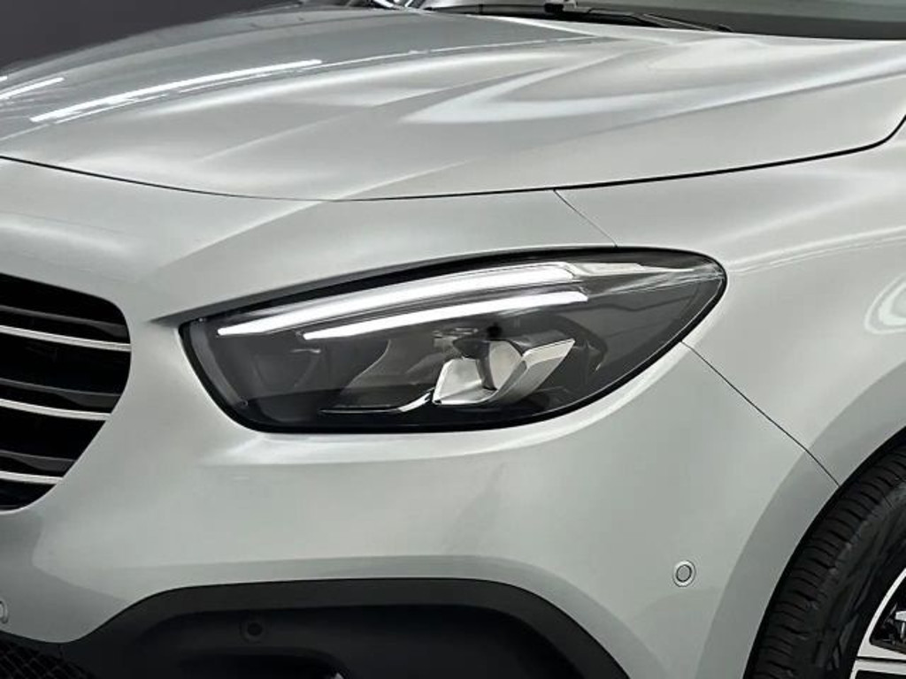 Mercedes-Benz T 180