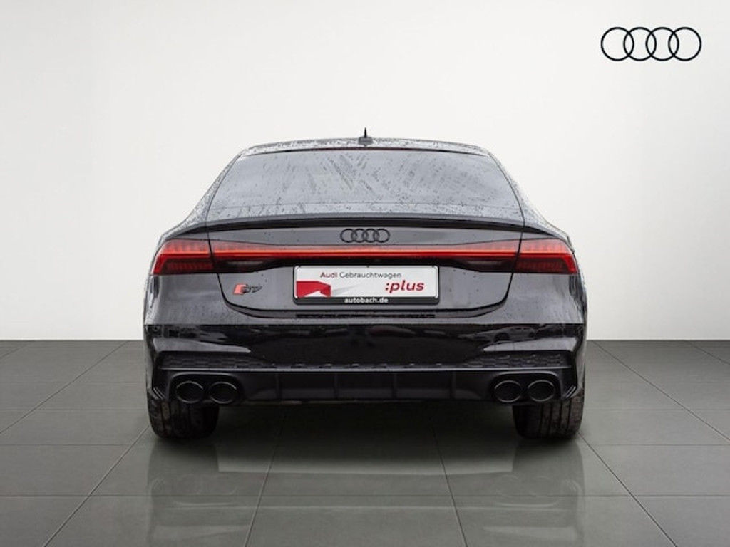 Audi S7