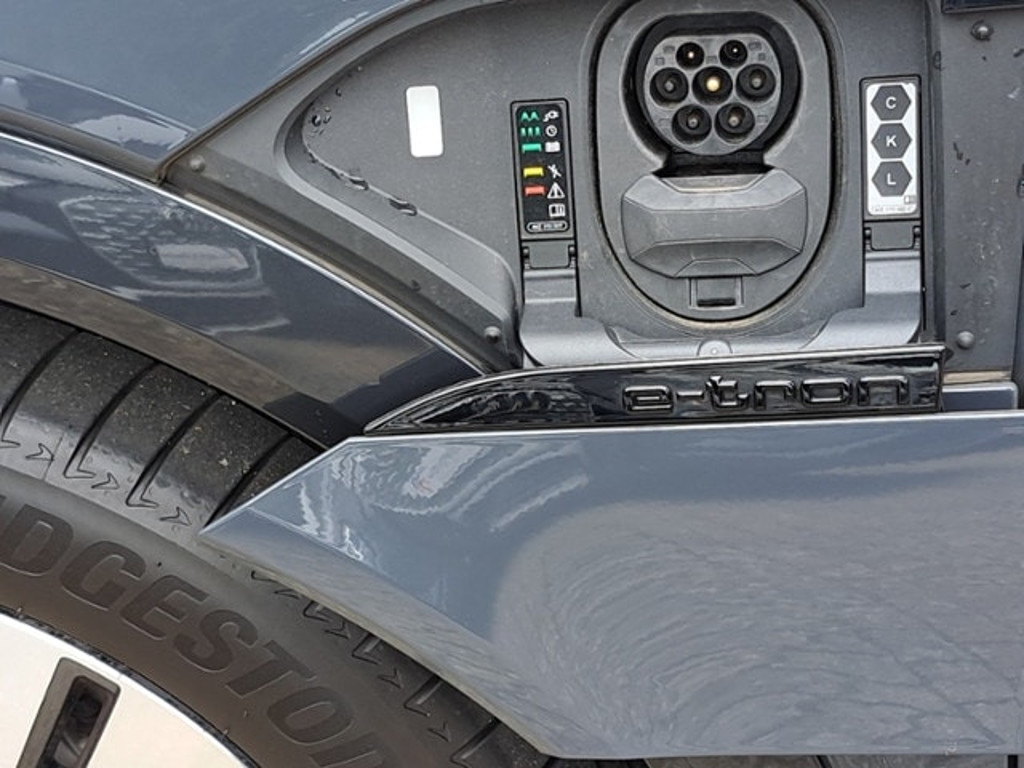 Audi Q8 e-tron
