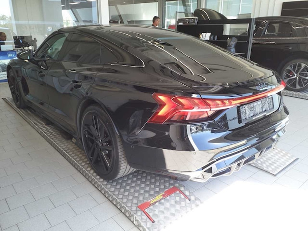 Audi e-tron GT