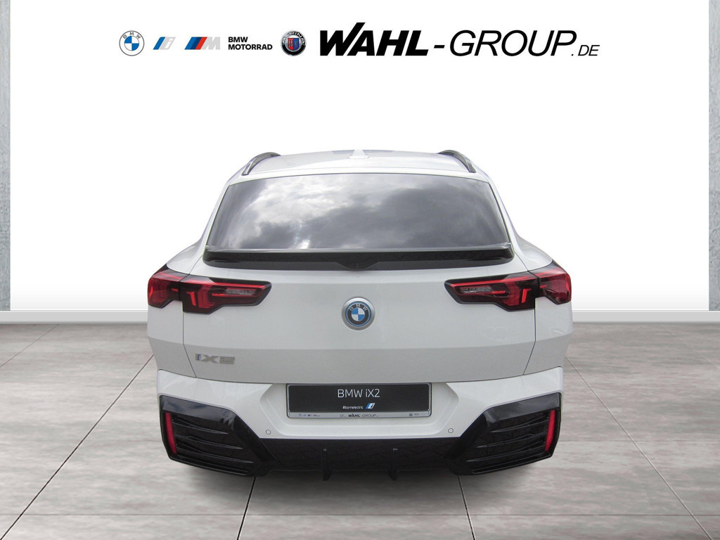 BMW iX2
