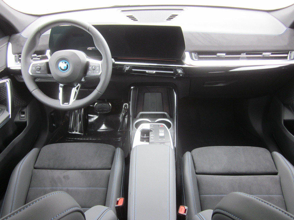 BMW iX2