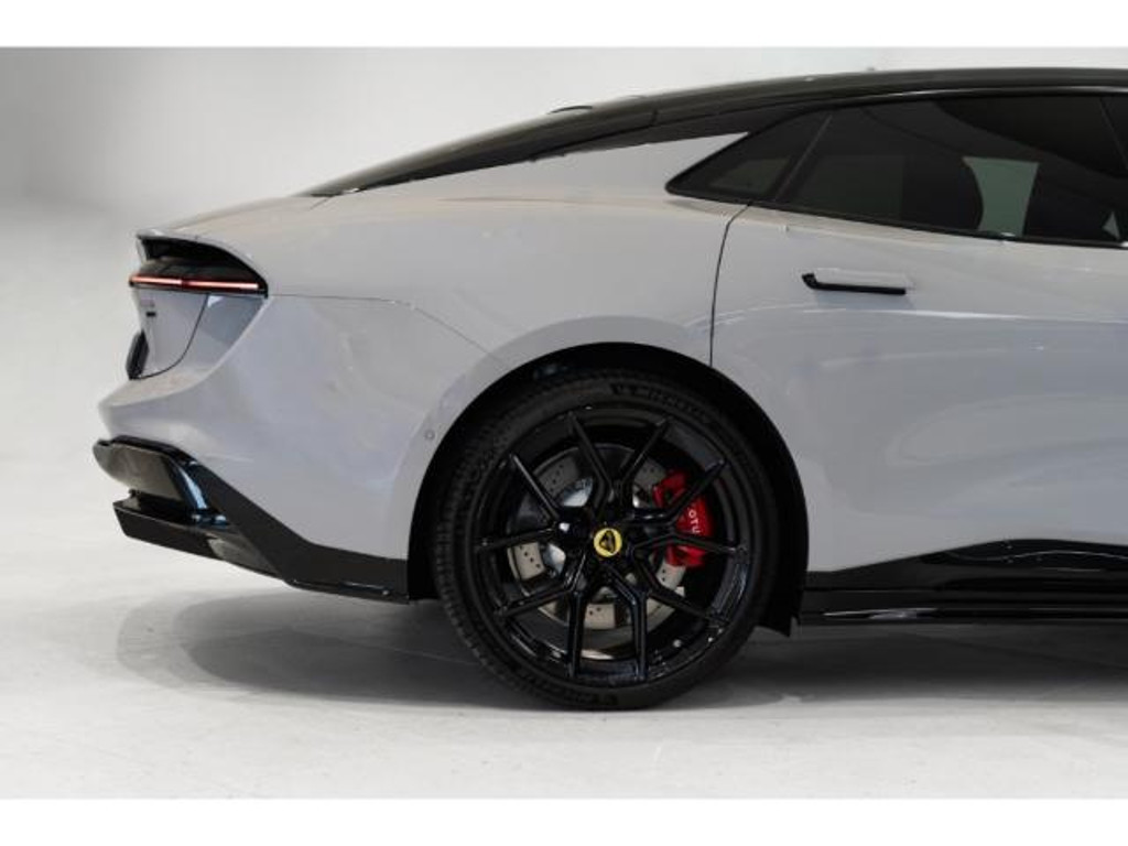 Lotus Emeya