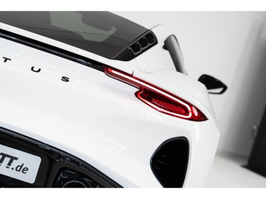 Lotus Emira