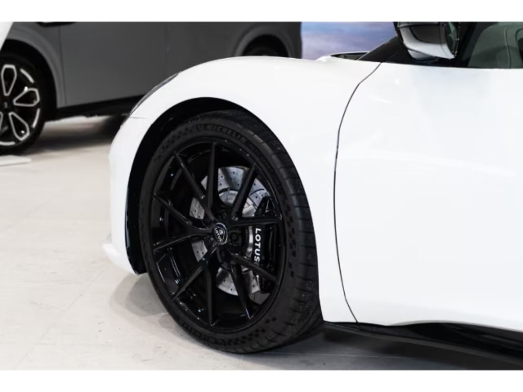 Lotus Emira