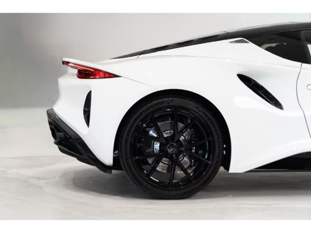 Lotus Emira