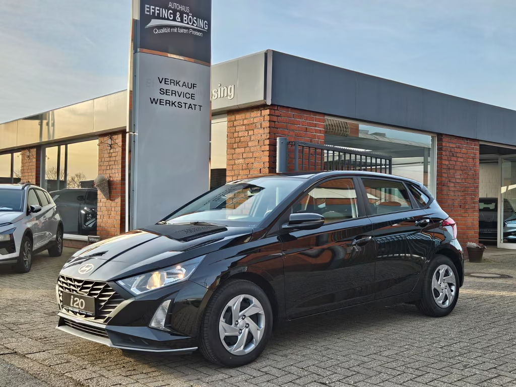 Hyundai i20 FL-Klima-NAVI-PDC-CAM-SHZG-LKAS-Temp.-BT