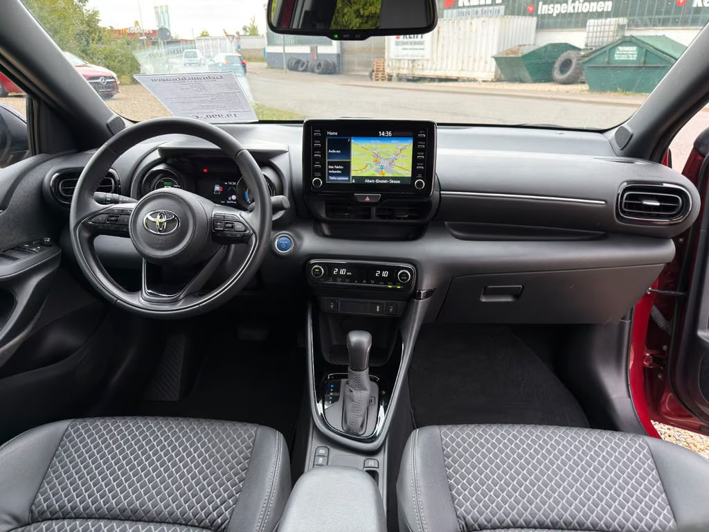 Toyota Yaris Style Hybride
