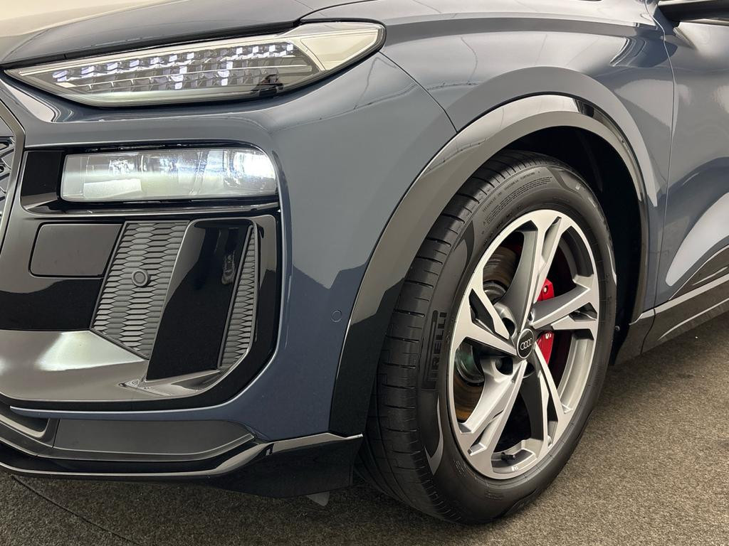 Audi SQ6 e-tron