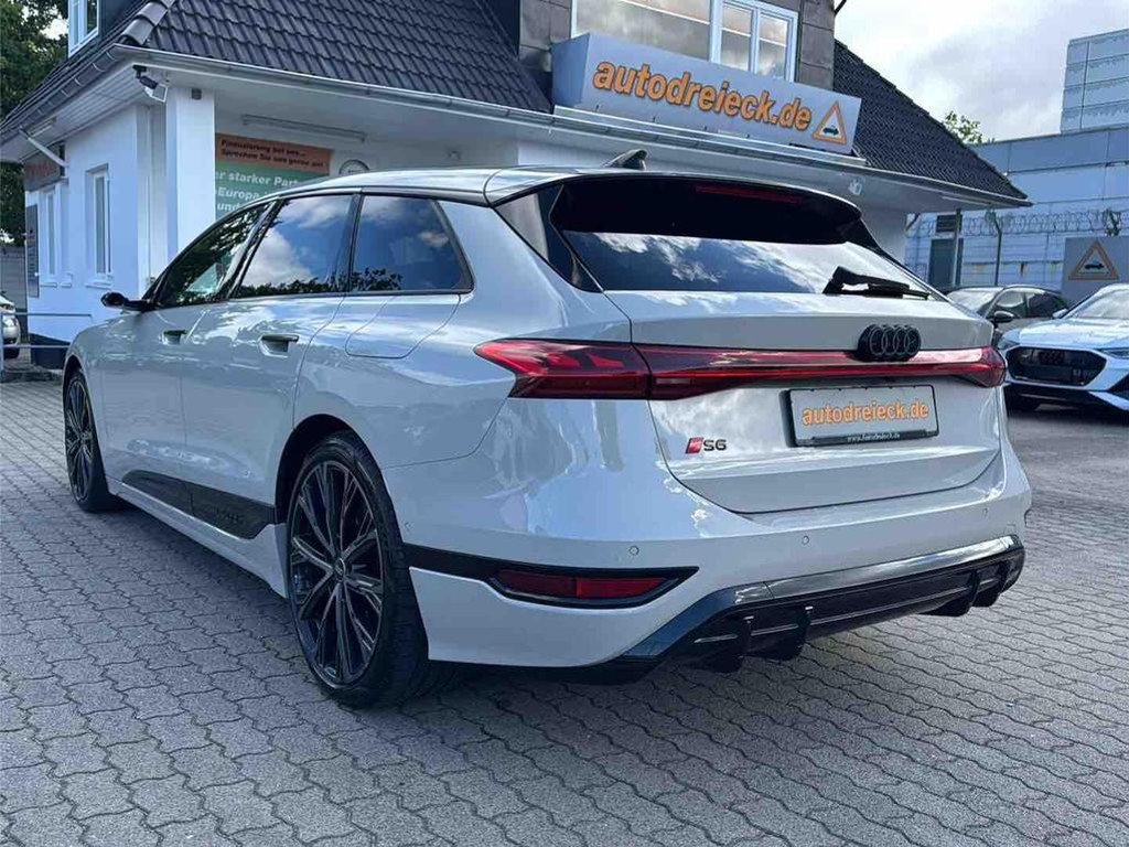 Audi S6 e-tron