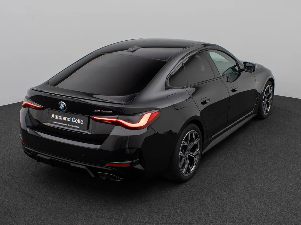 BMW M440