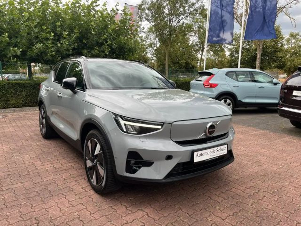 Volvo EX40