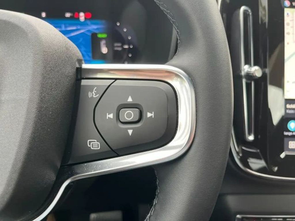 Volvo EX40