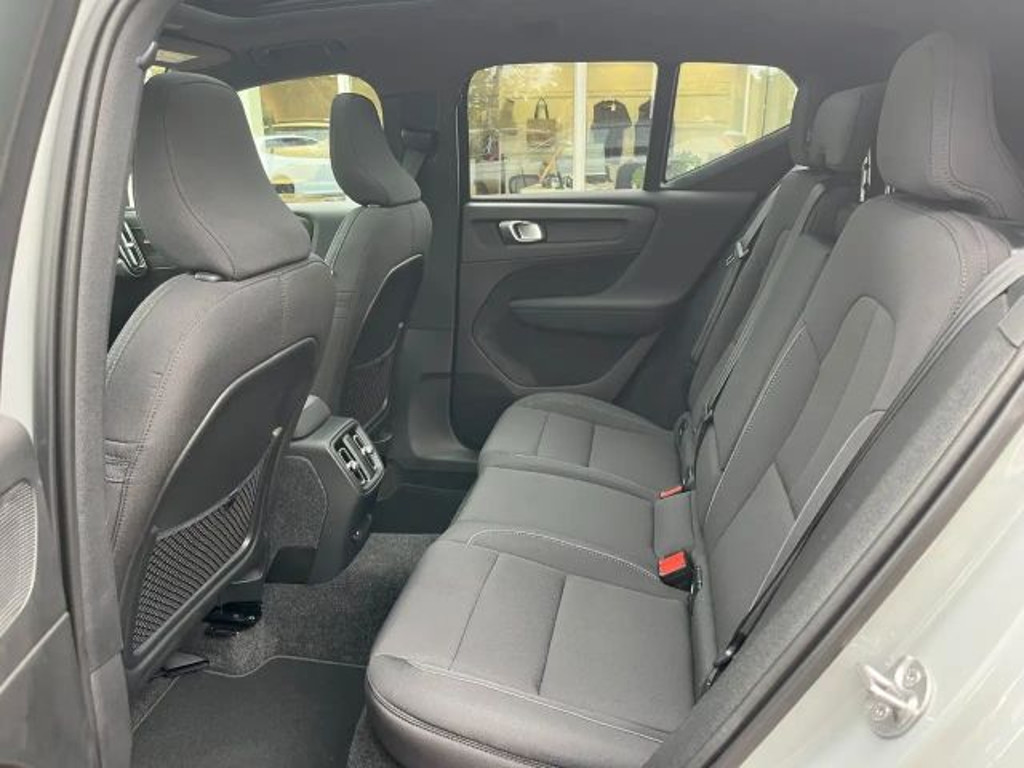 Volvo EX40