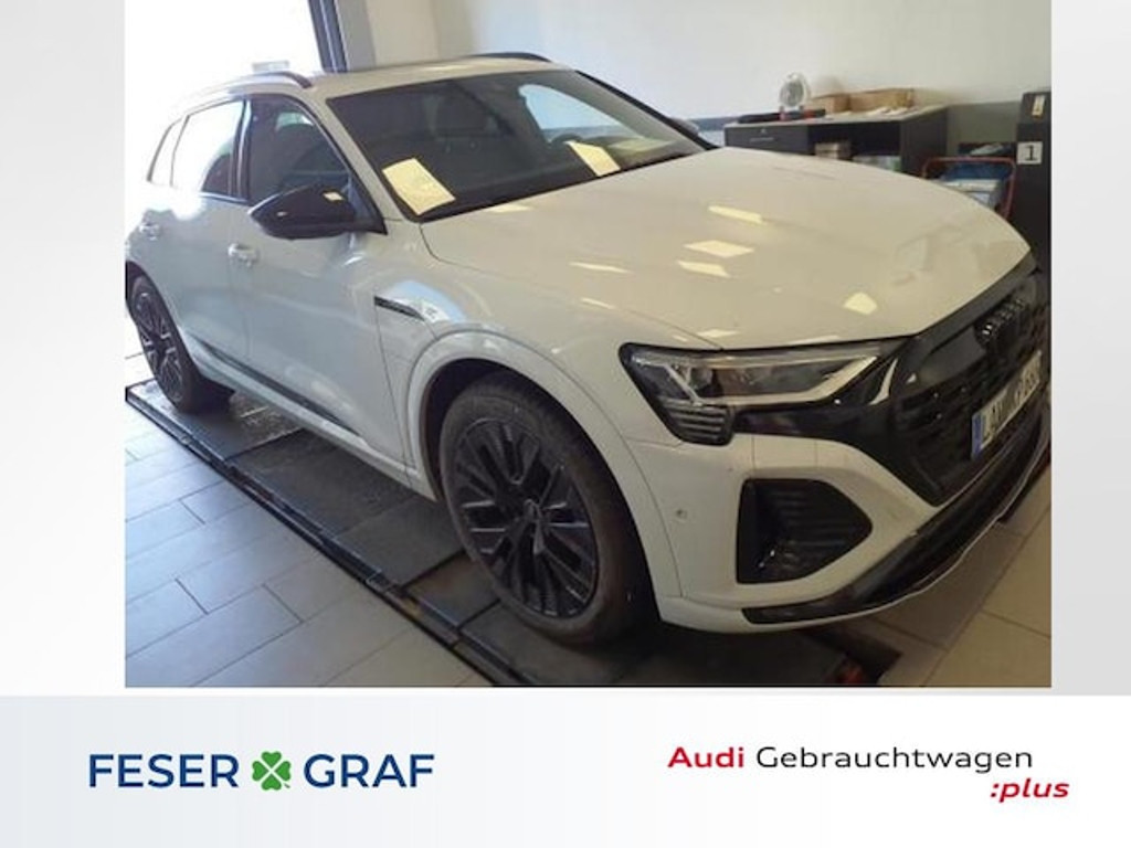 Audi Q8 e-tron Quattro S-Line 50