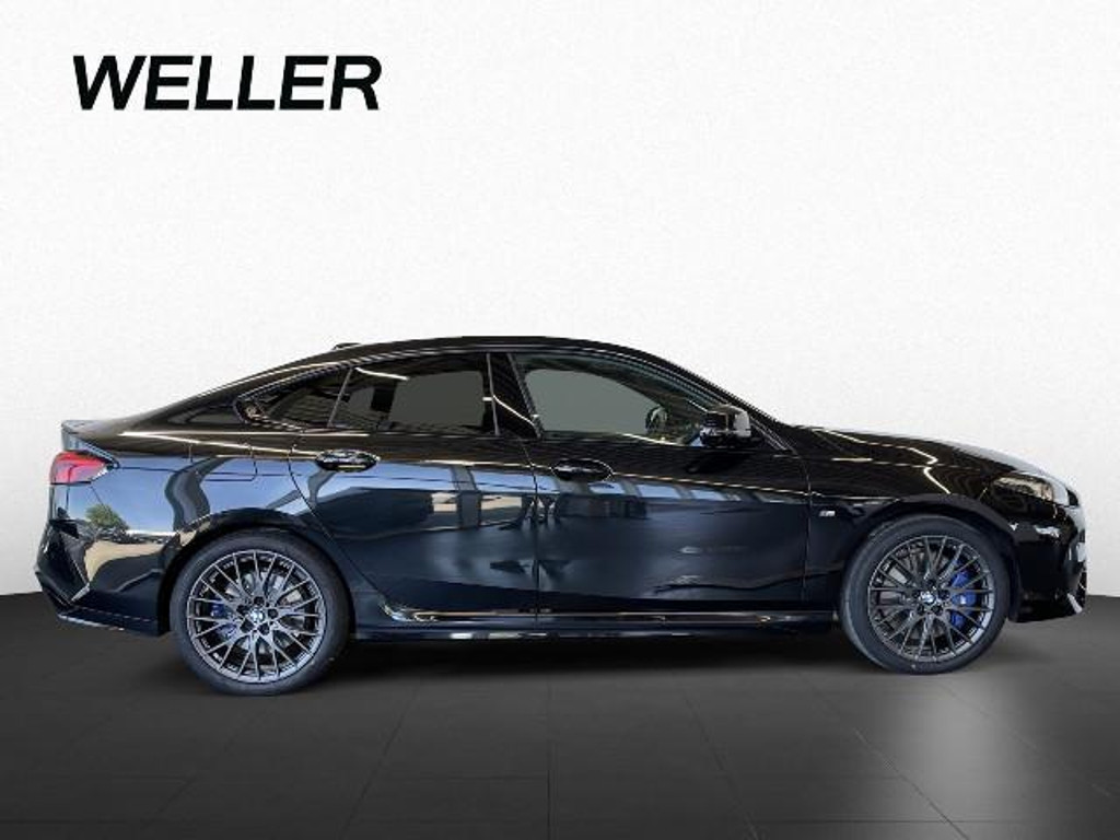 BMW M235