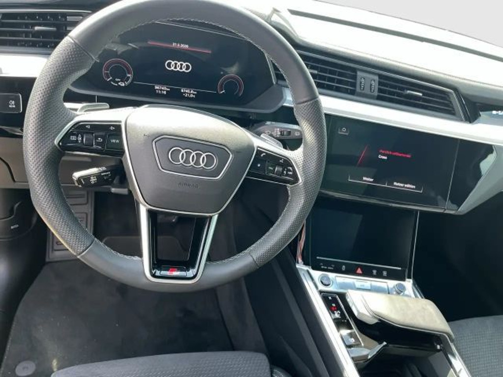 Audi Q8 e-tron