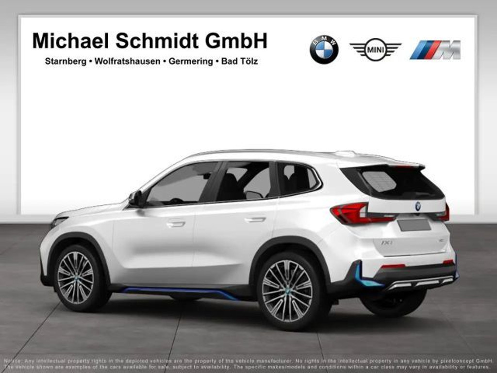 BMW iX1