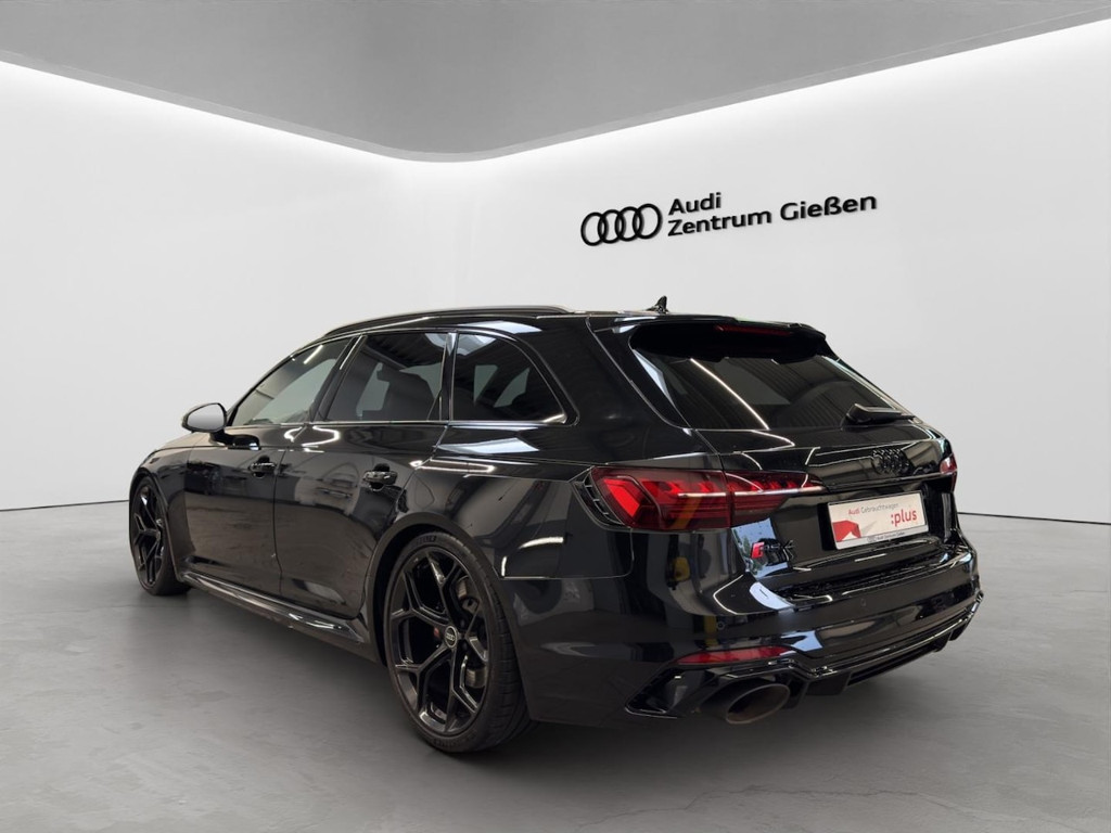 Audi RS4