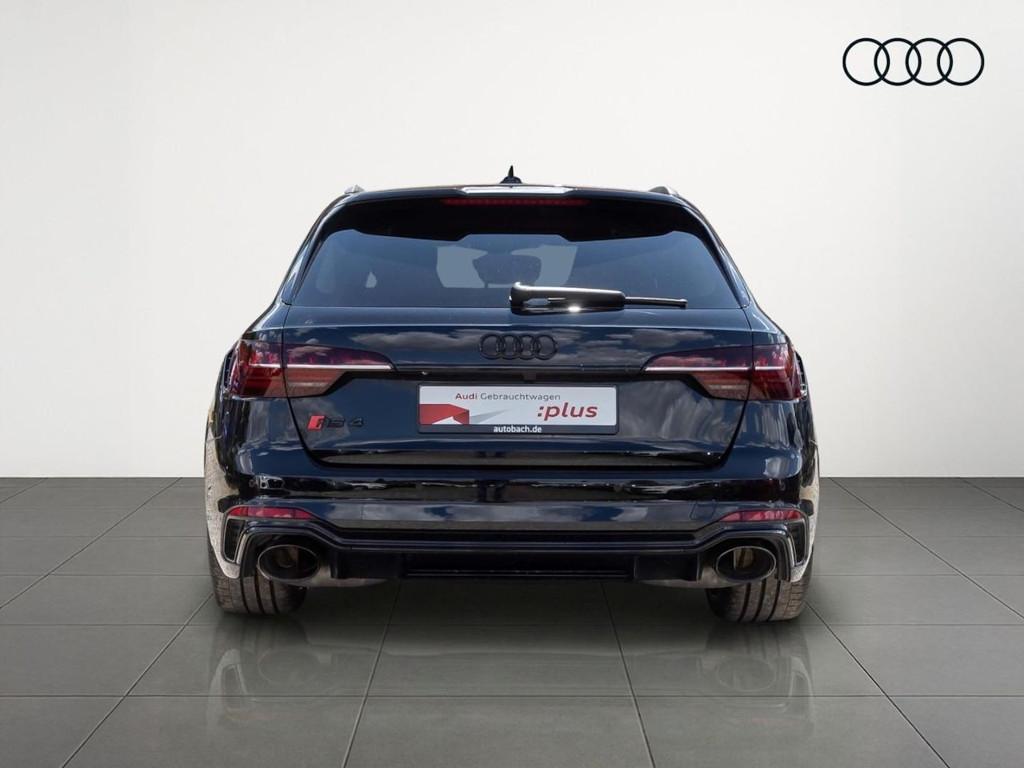 Audi RS4