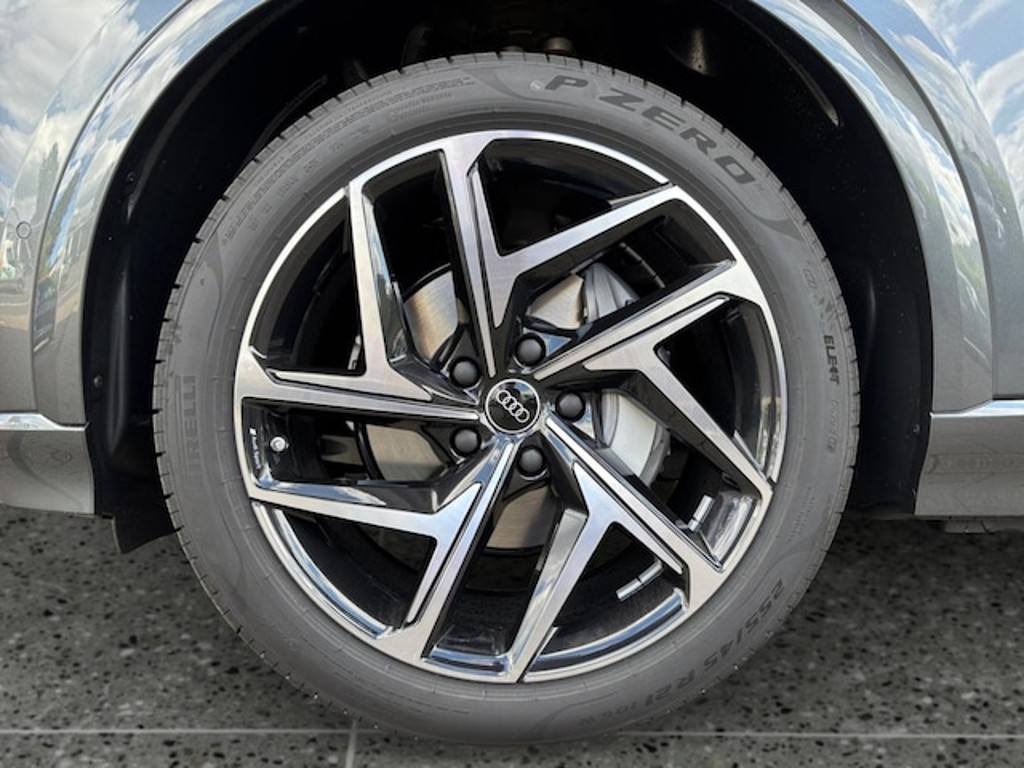 Audi Q6 e-tron